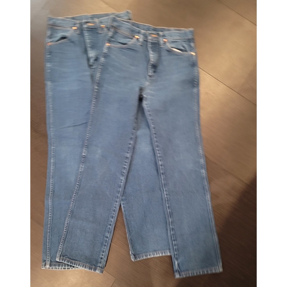 Wrangler Mens Jeans lot of 2 30x32 Rigid slim cut early Y2K classic look